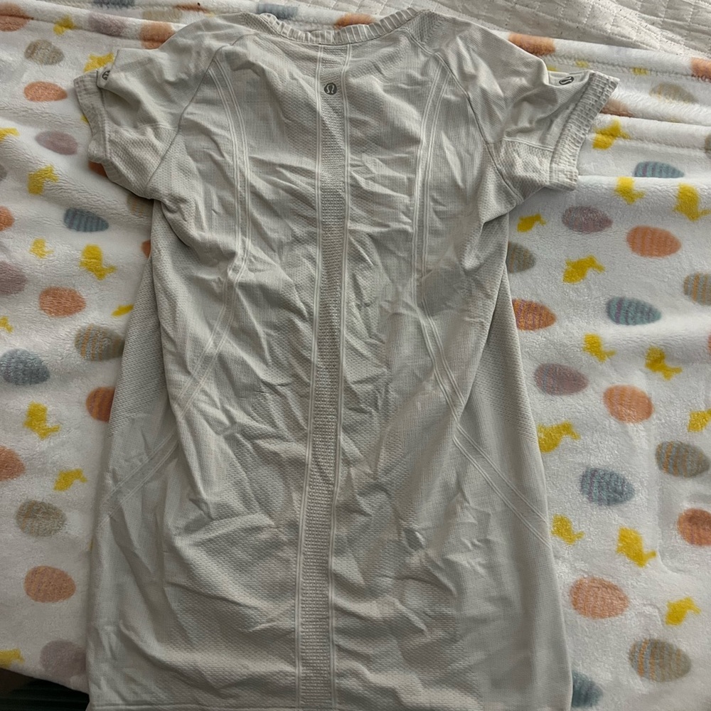 white lululemon top